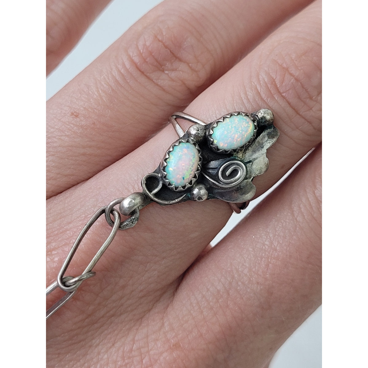 VTG 70s Sterling Silver Navajo Cuff Bracelet Ring Chain Opal Leaf Design