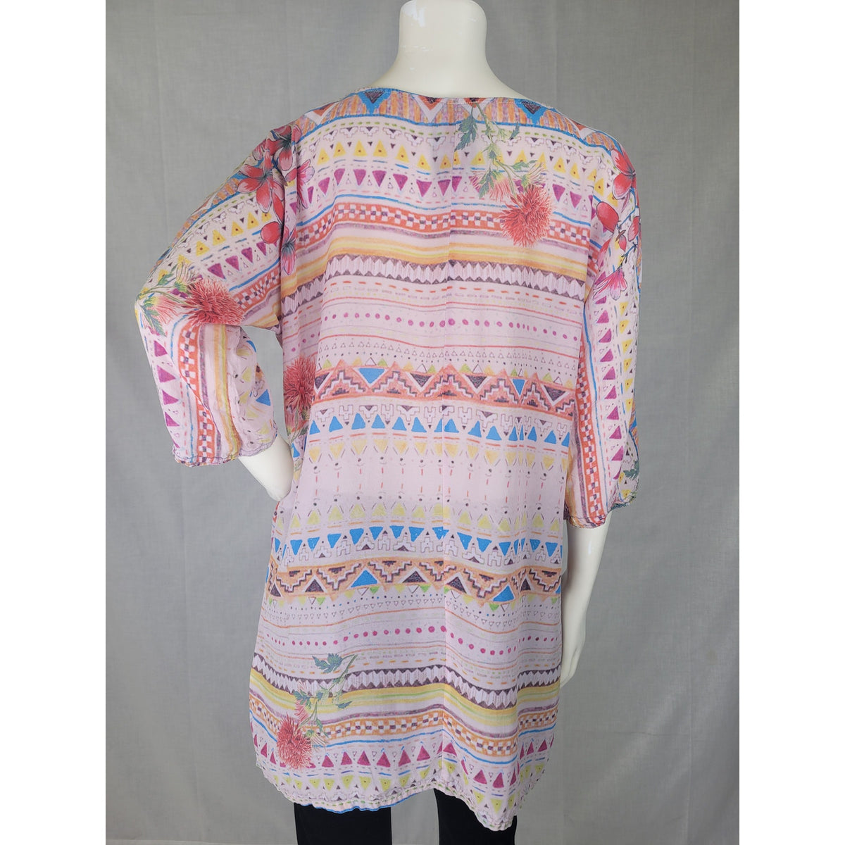 Johnny Was Elly Flair Aztec Geometric Floral Print Rayon Tunic Top Women's Sz S