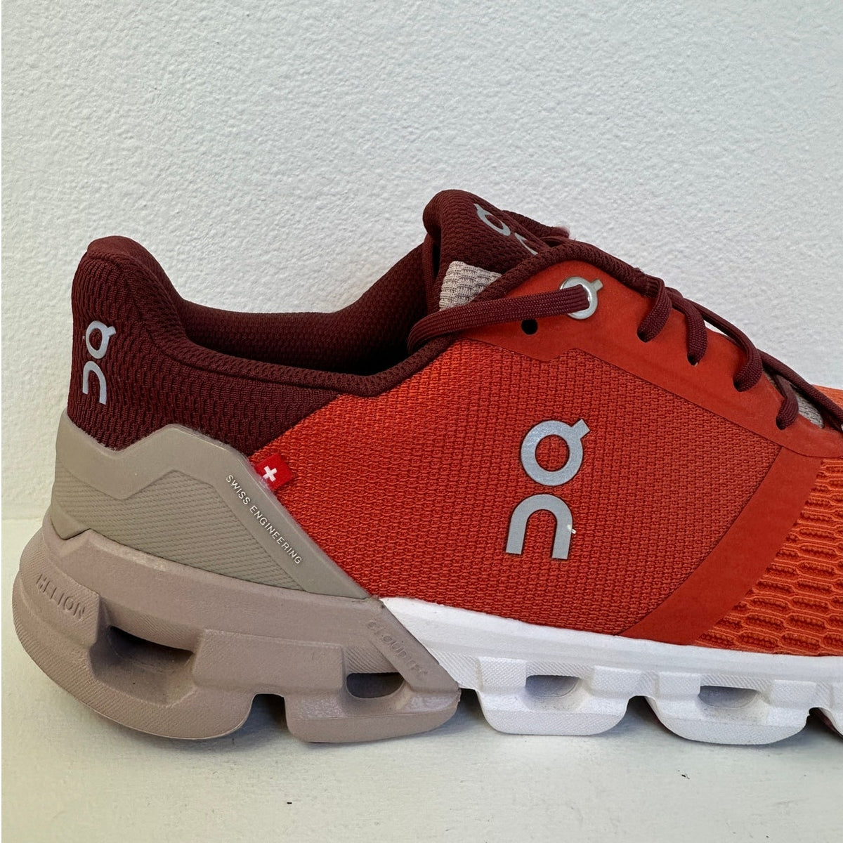 On Cloudflyer 4 Rust/Hay Running Shoes Women's Sz 9