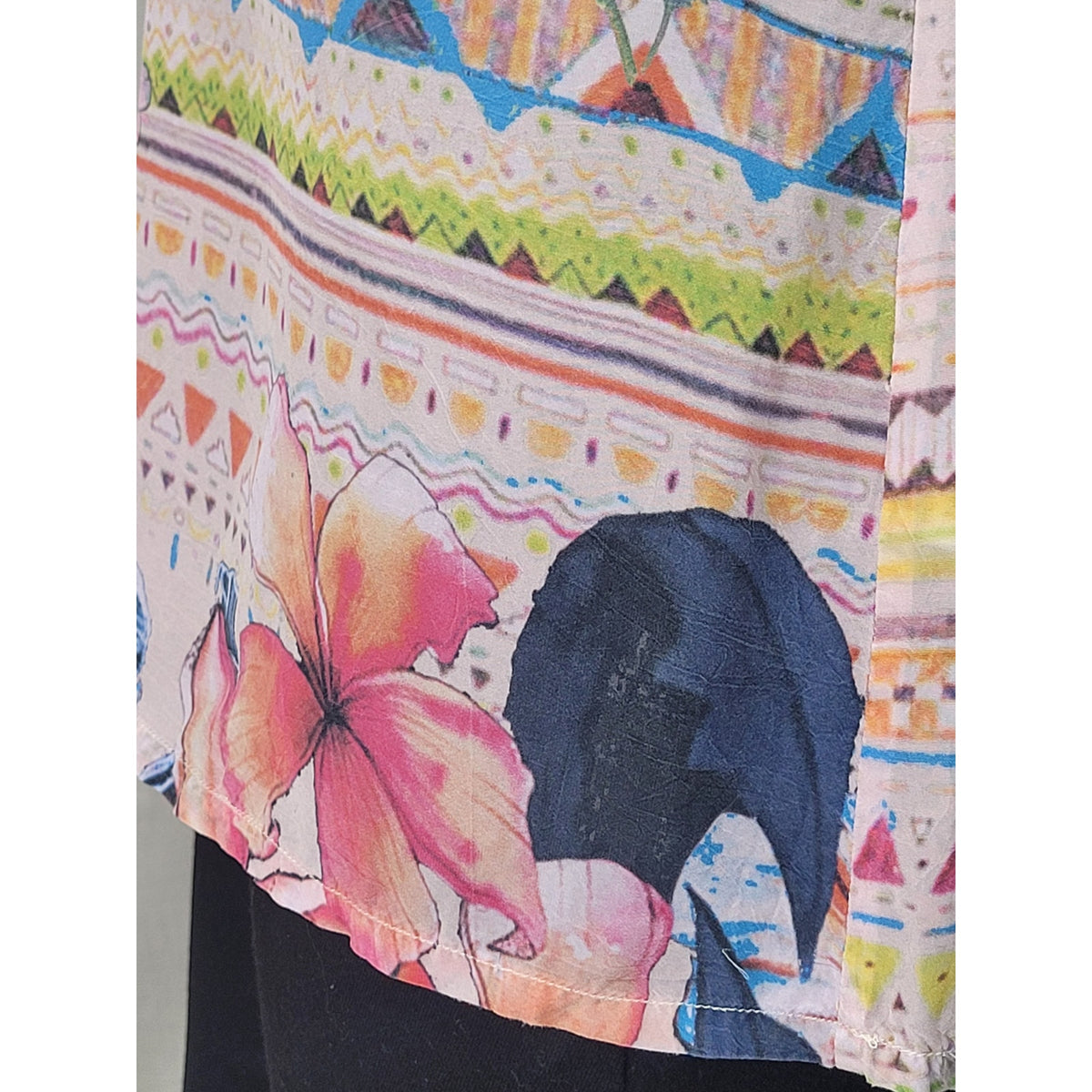 Johnny Was Elly Flair Aztec Geometric Floral Print Rayon Tunic Top Women's Sz S