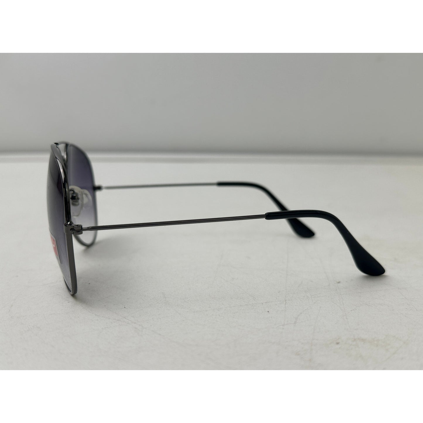 Authentic Ray-Ban Aviator Classic Black / Gradient Lenses Unisex Sunglasses