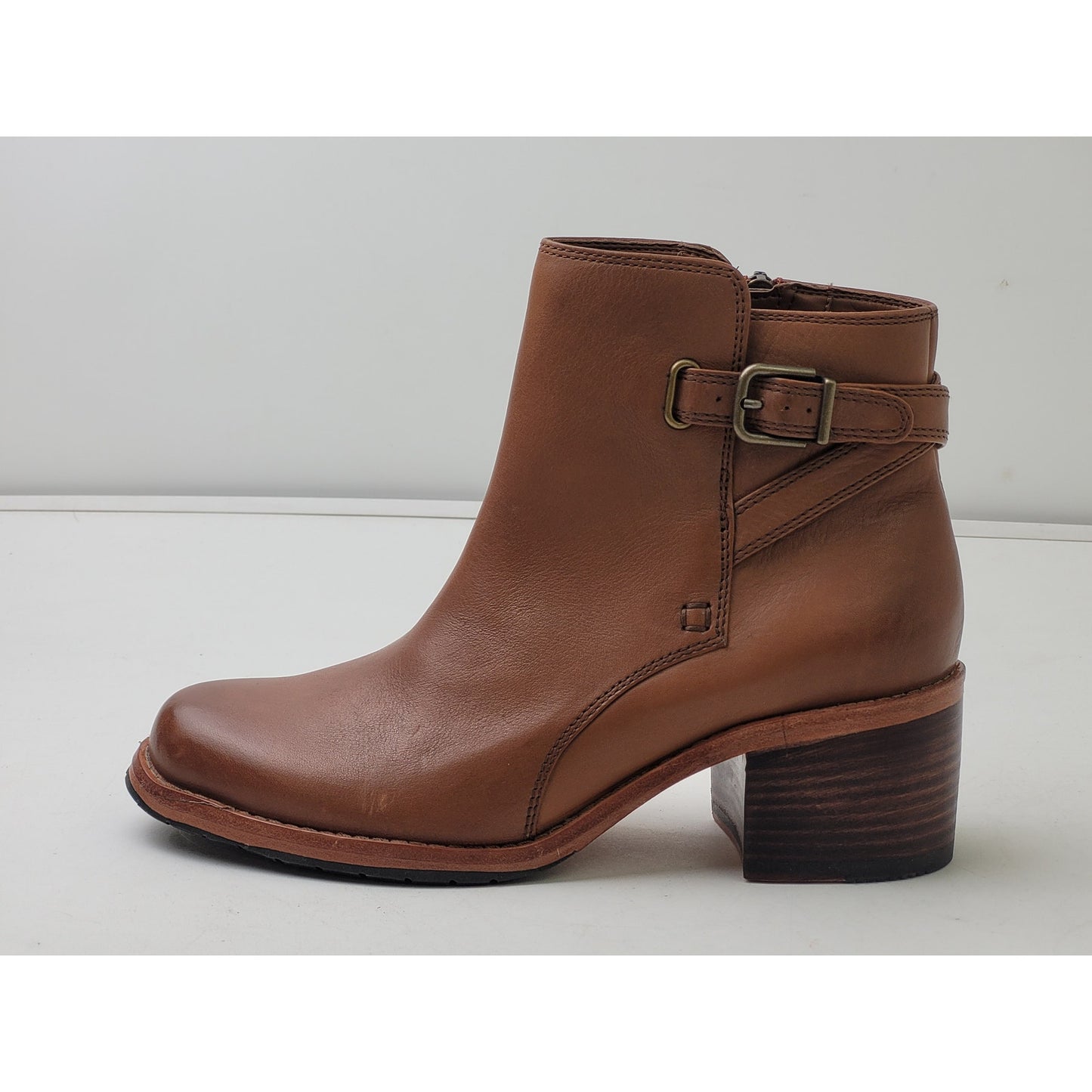 Clarks Jax Dark Tan Leather Heeled Booties Women's Sz 6
