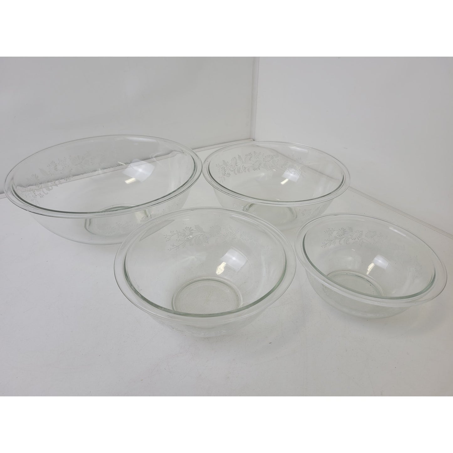Vintage Pyrex Colonial Mist Nesting Bowls Set of 4 White Daisy Batter Bowls USA